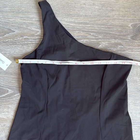 NEW Outdoor Voices One Shoulder  lined Medium - Picture 8 of 11